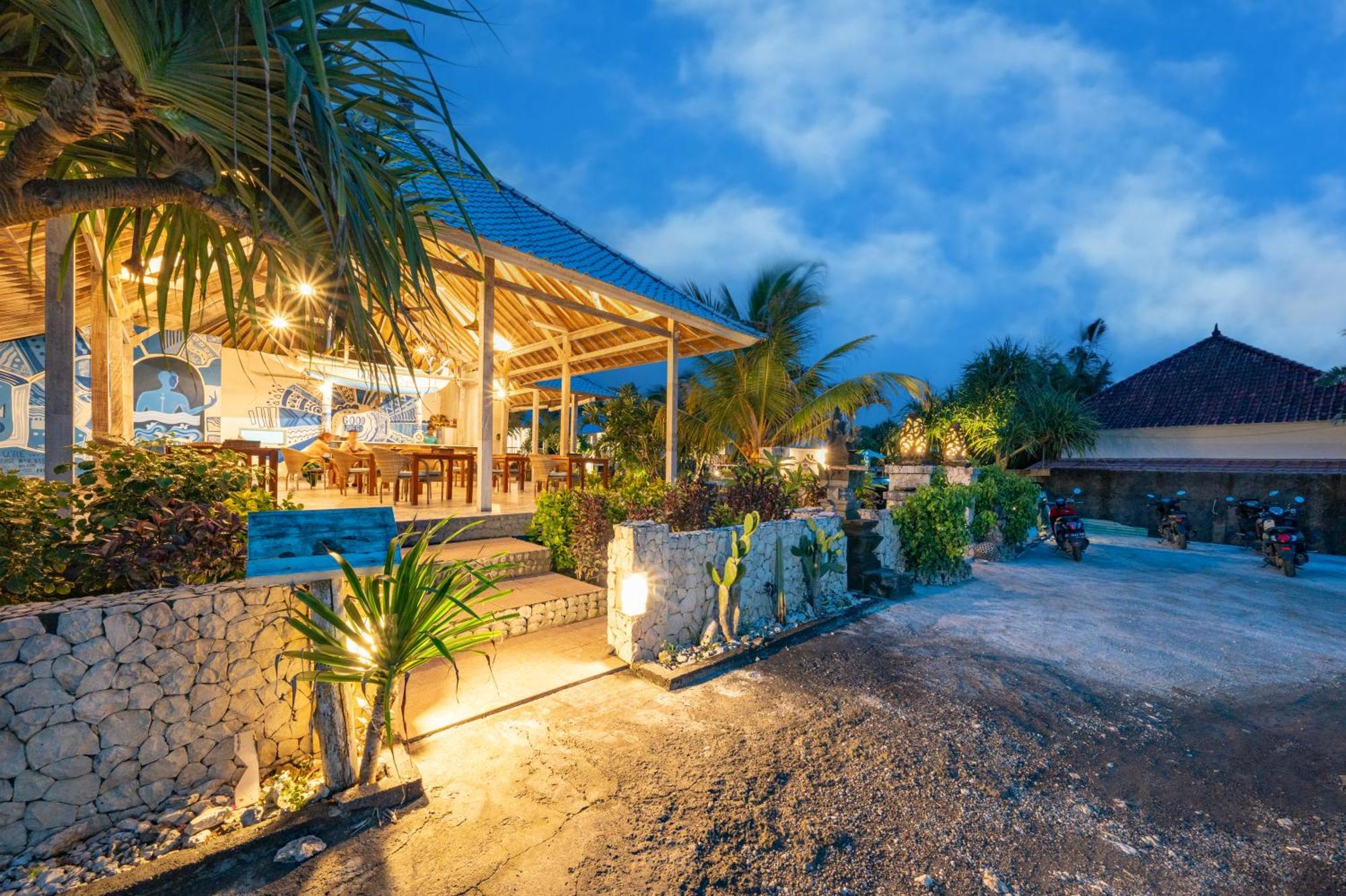 Готель The Cubang Hut'S Lembongan Екстер'єр фото
