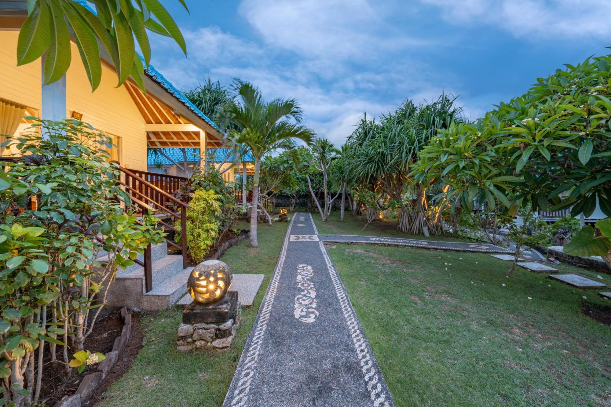 Готель The Cubang Hut'S Lembongan Екстер'єр фото